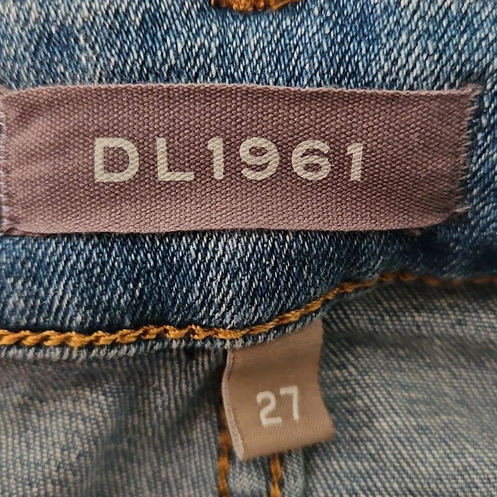 DL1961 Bridget Cropped‎ Hi-rise Instasculpt Kick Boot Jeans Frayed Hem Size 27